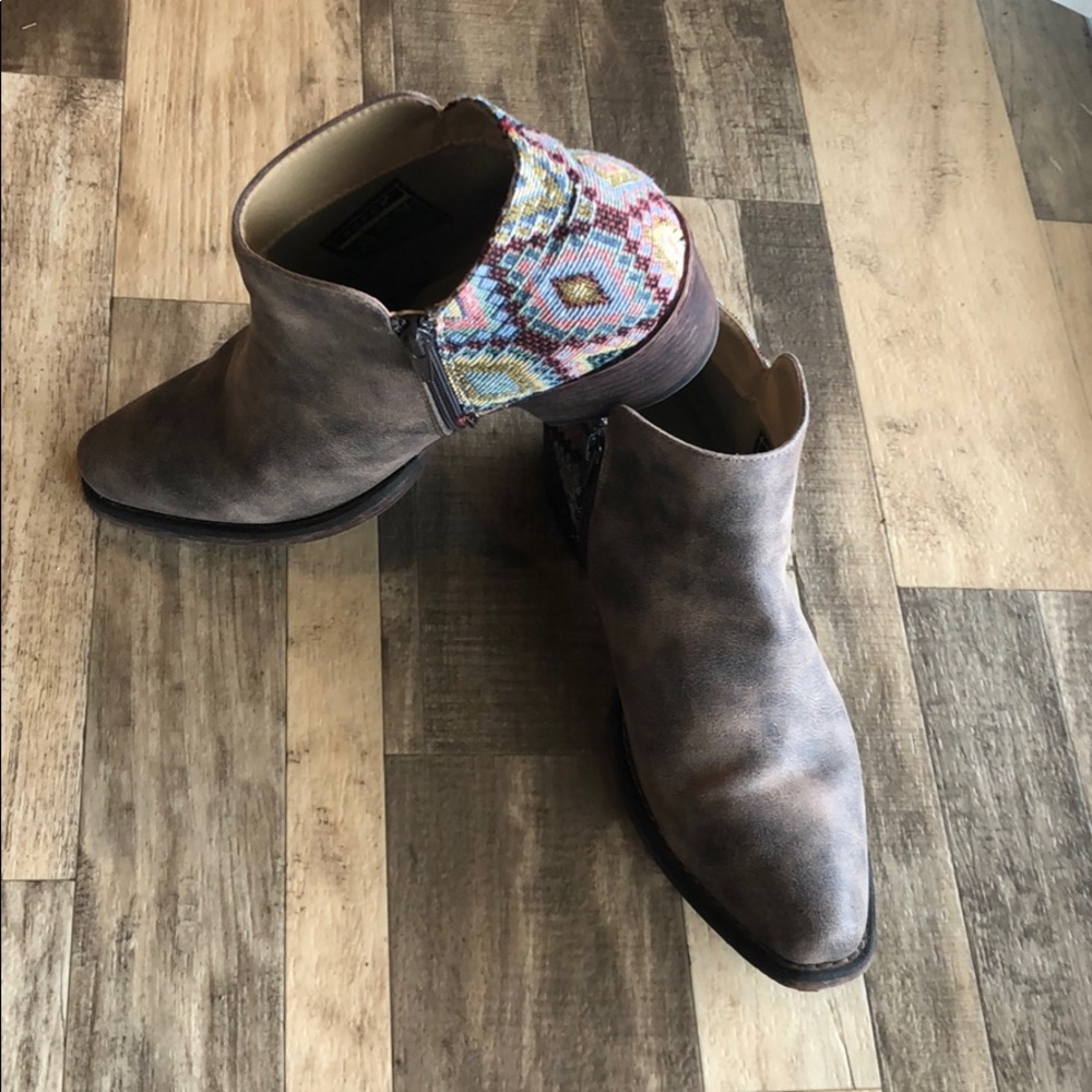 Roper Booties